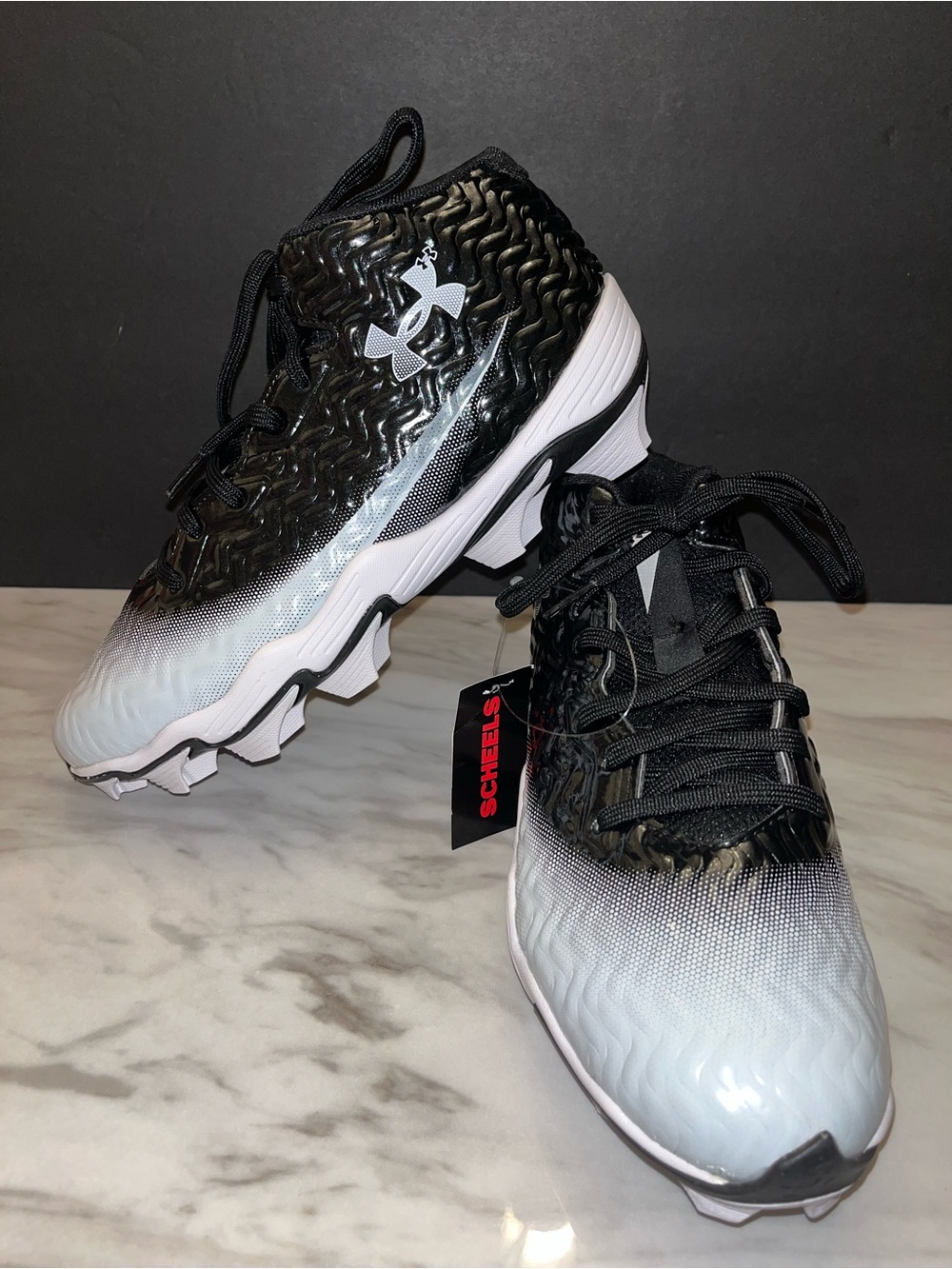 New Under Armour Baseball Cleats Black White M 7 W 8.5 Y 7 No Box